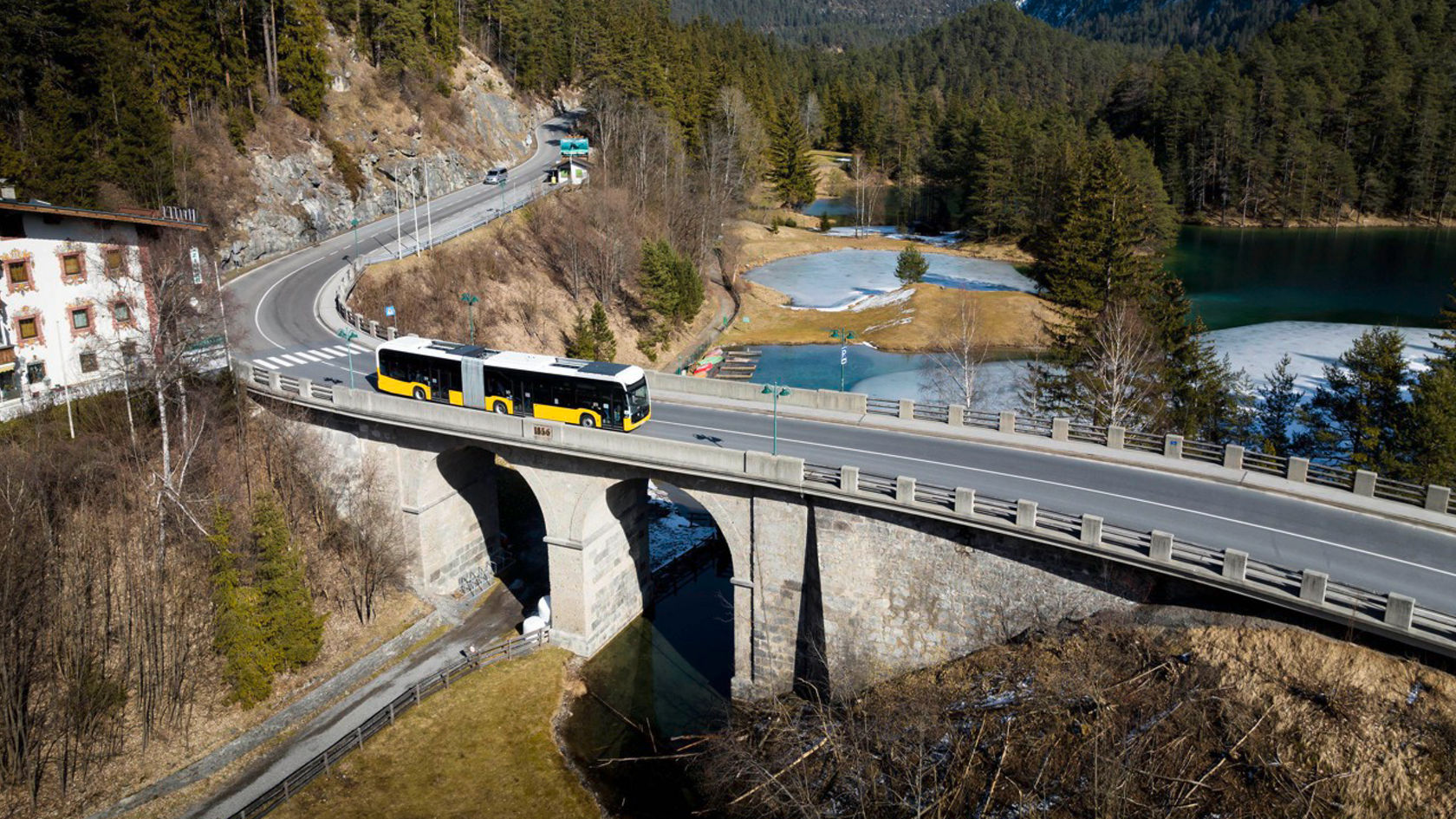 Test drive across the Alps. | Mercedes-Benz Buses International