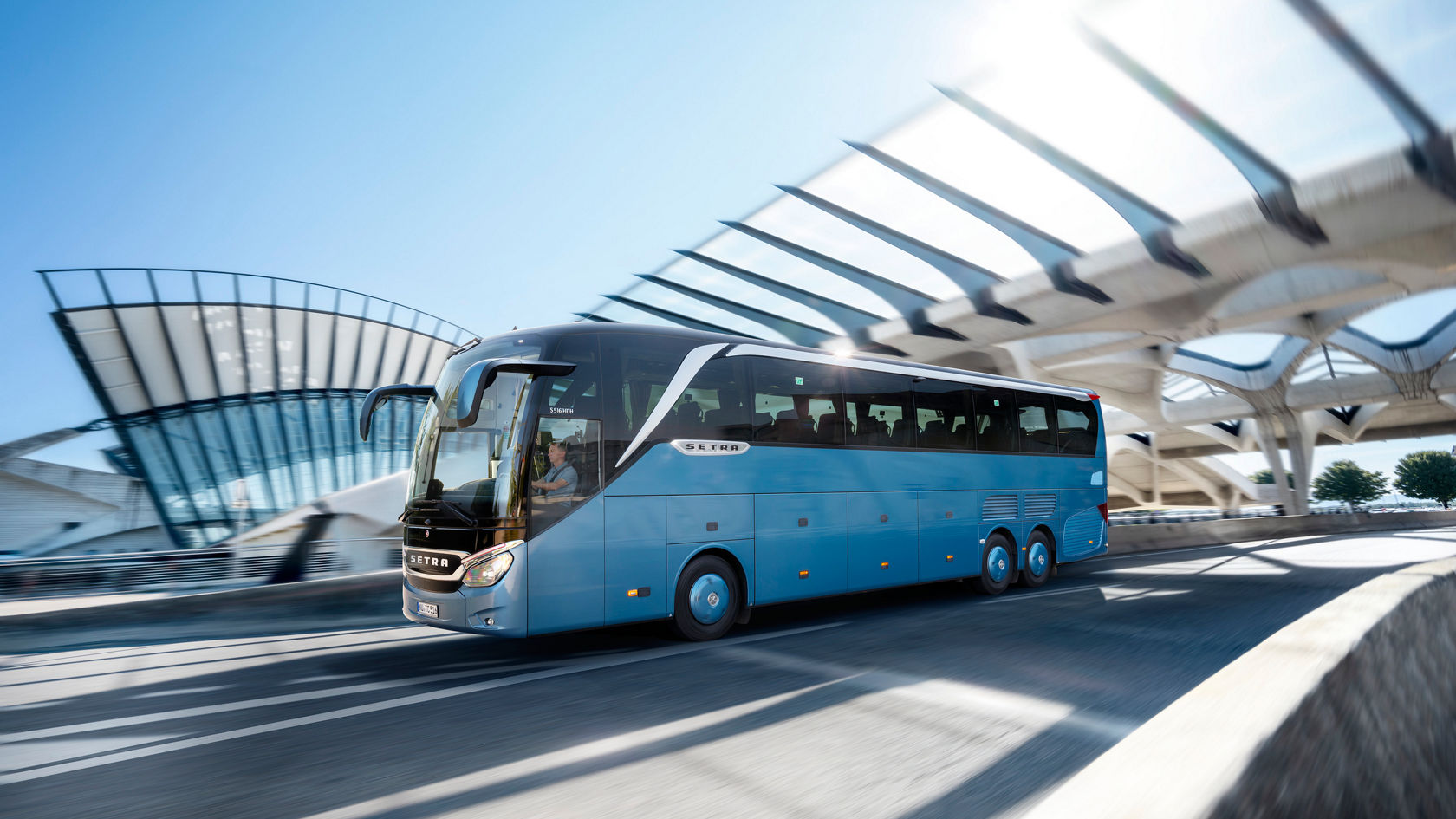 A tight grip on safety. | Setra Buses International