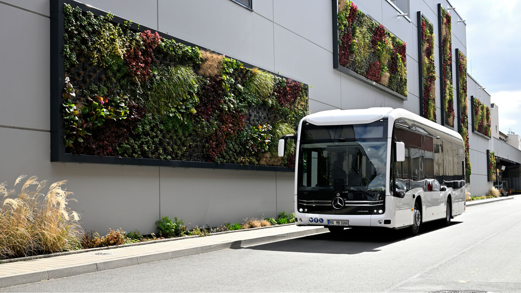 eCitaro K: Un tuttofare di 10,63 metri.