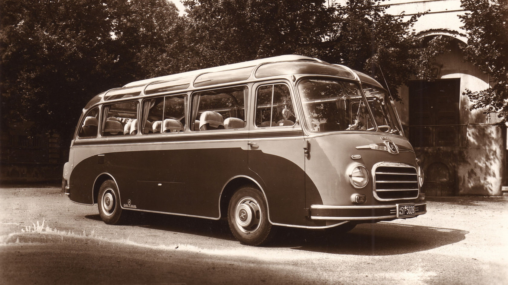 Setra S 6: Eine Legende feiert Jubiläum. | Setra Buses Schweiz