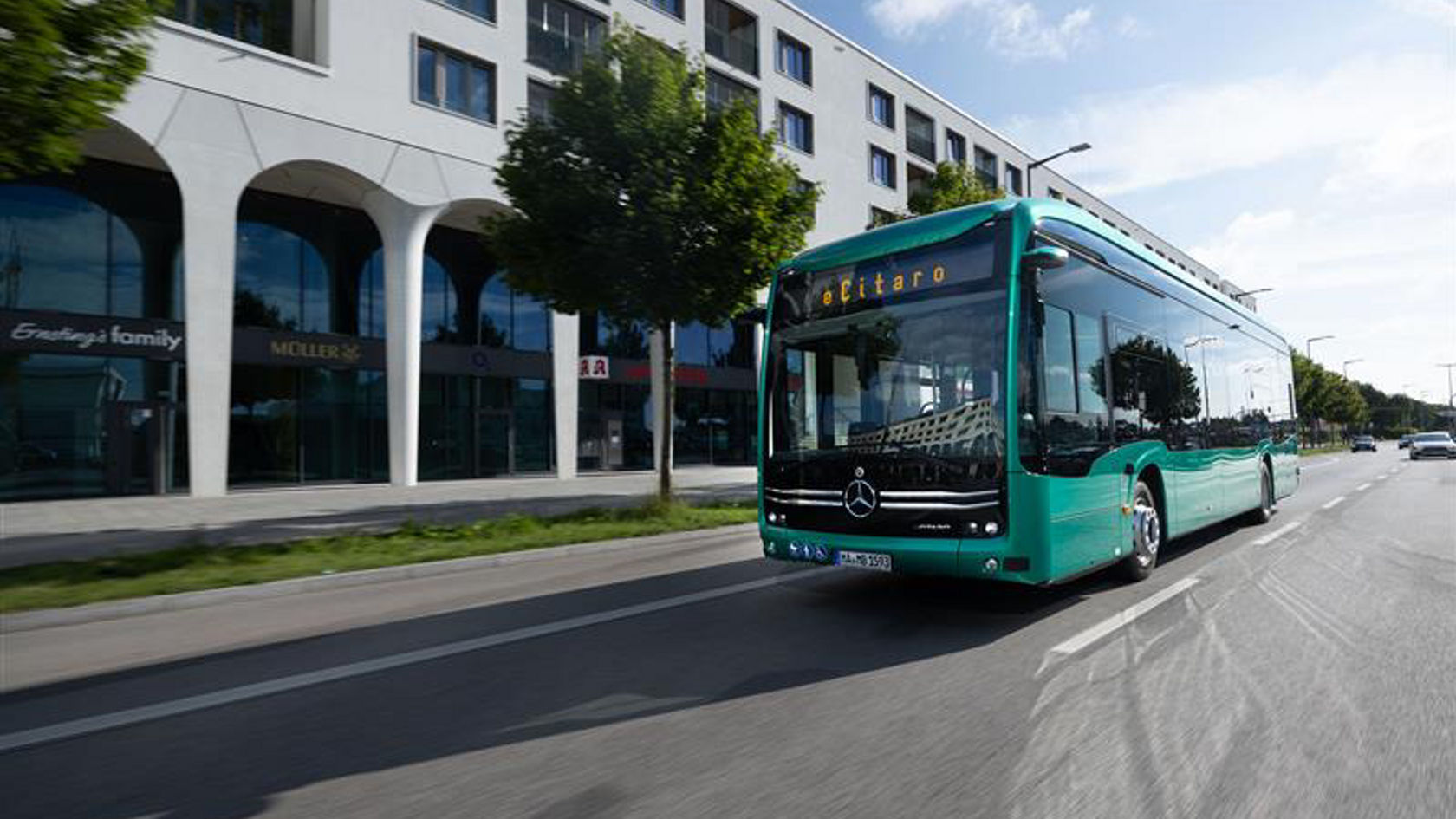 New NMC4 battery generation: more capacity, longer service life.